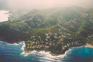 Exploration de la Corse en moto : guide complet des destinations incontournables